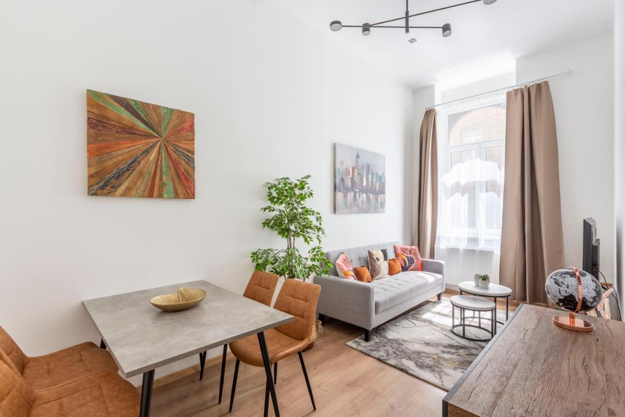 Cozy & Pleasant Homes In The Heart Of Budapest Bagian luar foto